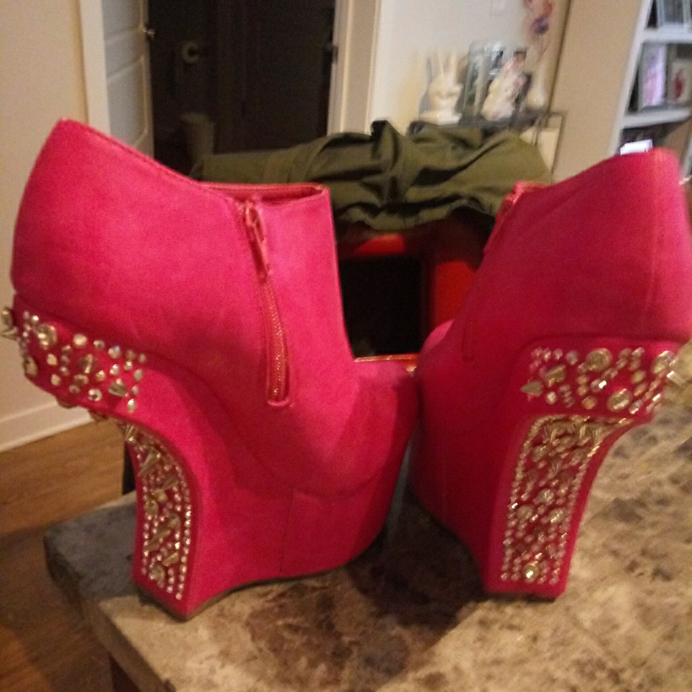 Furshia colored Bejelwed Heeless shoes